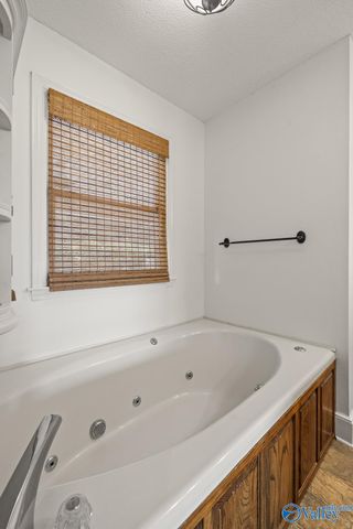 197 Cryer Cove Road, Somerville, AL 35670