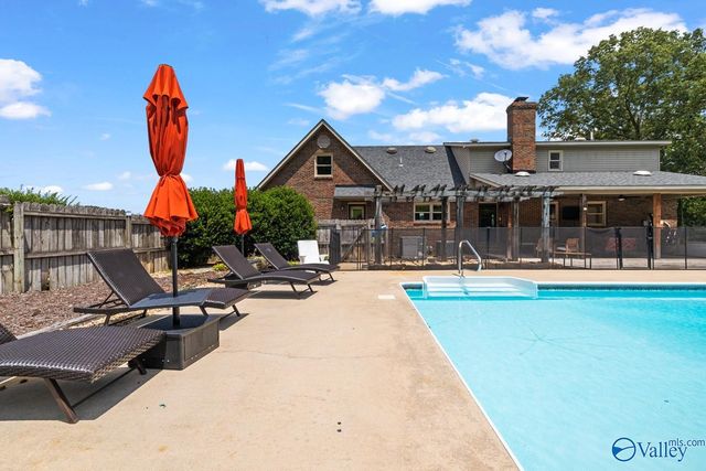 197 Cryer Cove Road, Somerville, AL 35670