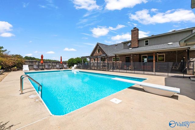 197 Cryer Cove Road, Somerville, AL 35670