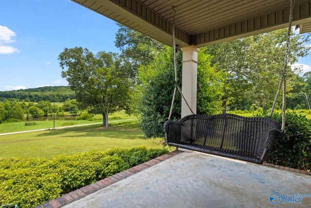 197 Cryer Cove Road, Somerville, AL 35670