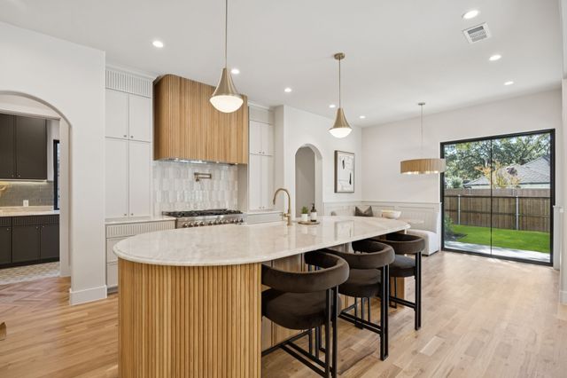 6619 Robin Willow Court, Dallas, TX 75248