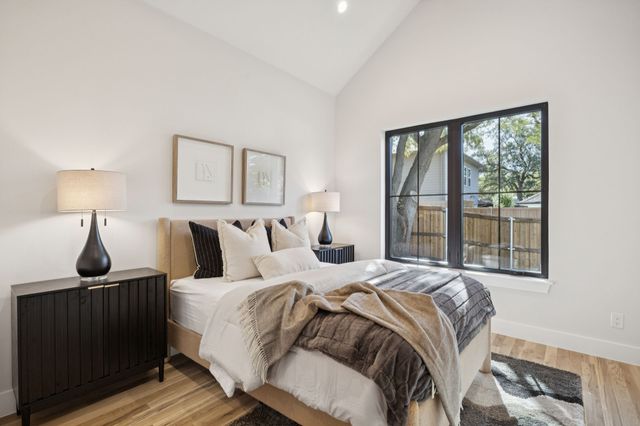 6619 Robin Willow Court, Dallas, TX 75248