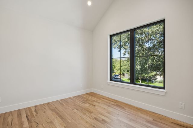 6619 Robin Willow Court, Dallas, TX 75248