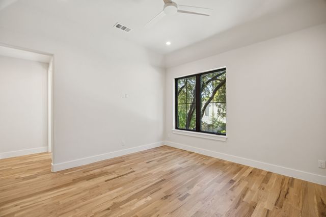 6619 Robin Willow Court, Dallas, TX 75248