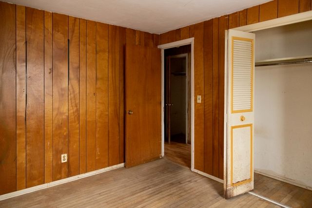 71 Birchland Ave, Pawtucket, RI 02860