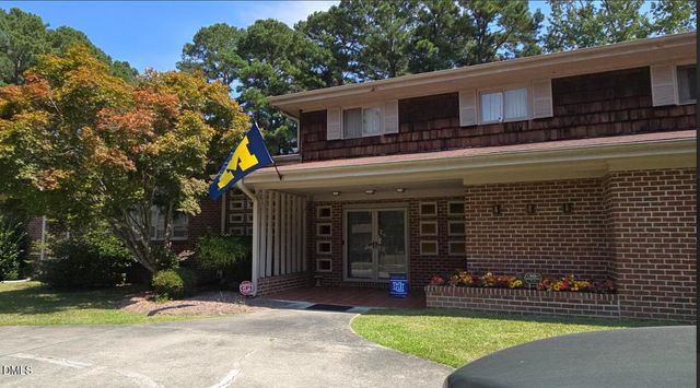12 Cedar Drive, Smithfield, NC 27577