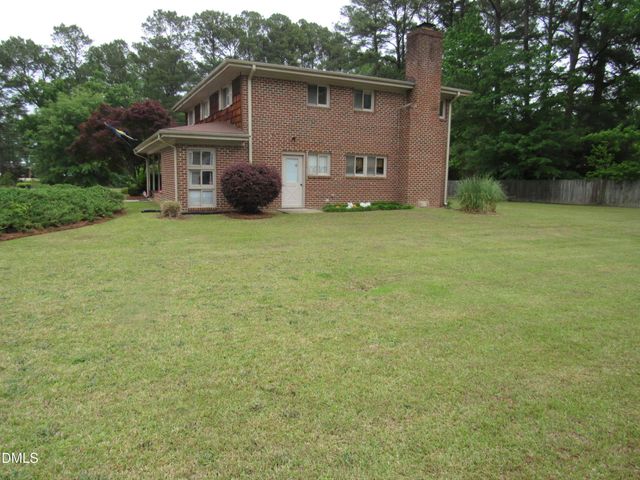 12 Cedar Drive, Smithfield, NC 27577