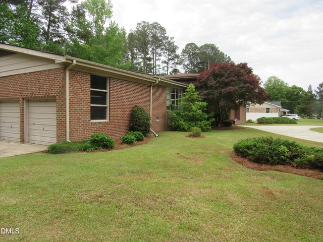 12 Cedar Drive, Smithfield, NC 27577