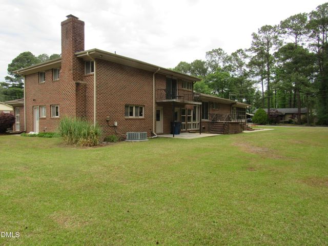 12 Cedar Drive, Smithfield, NC 27577