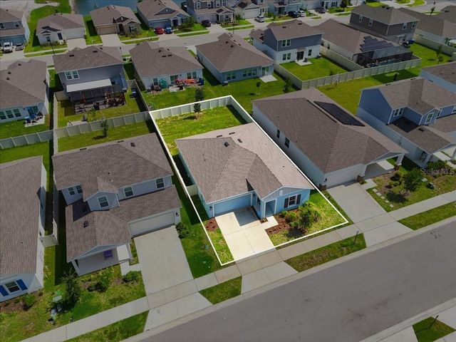 1033 HOLDEN WAY, Eagle Lake, FL 33839