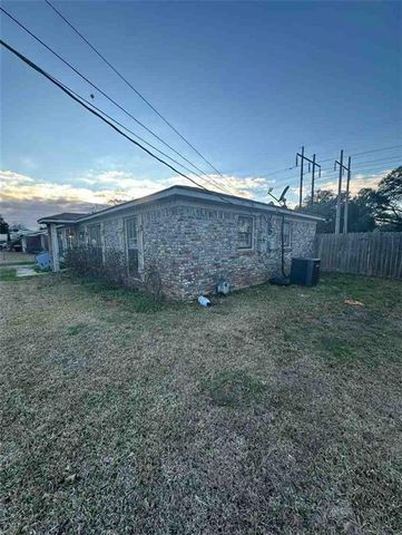 205 Stauffer Avenue, Saraland, AL 36571