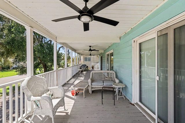 116 Lake Ct., Surfside Beach, SC 29575