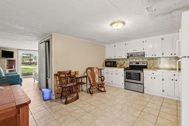 116 Lake Ct., Surfside Beach, SC 29575