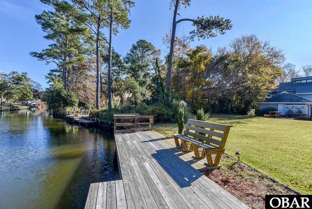 Image 4 of property listing at 64 Fairway Drive Lot 5, Southern Shores, NC 27949