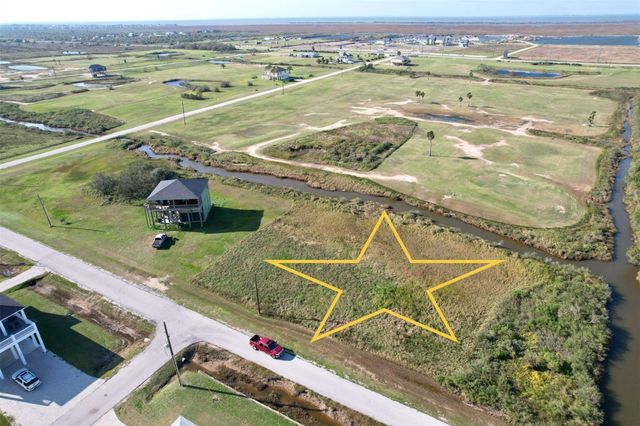697 Overlook Drive, Crystal Beach, TX 77650