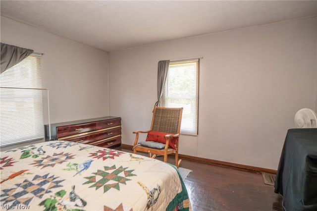 1136 Beardsley Street, Akron, OH 44301