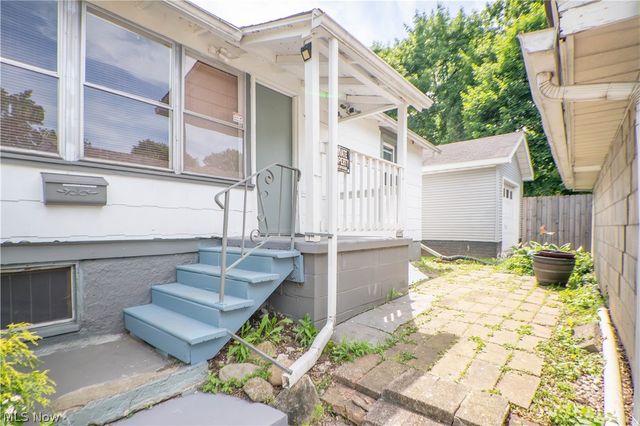 1136 Beardsley Street, Akron, OH 44301