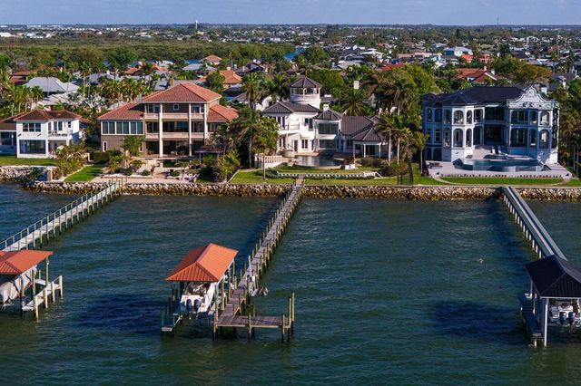 6528 SURFSIDE BOULEVARD, Apollo Beach, FL 33572