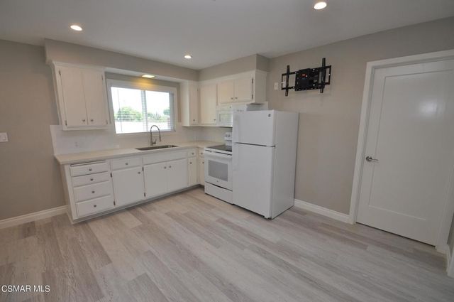 7754 Delco Avenue, Winnetka, CA 91306