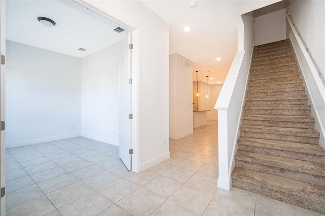 2949 VOYAGER AVENUE, St Cloud, FL 34771