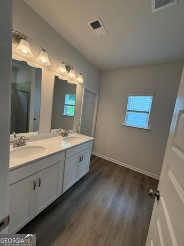 2340 Ravencliff Drive, Austell, GA 30168