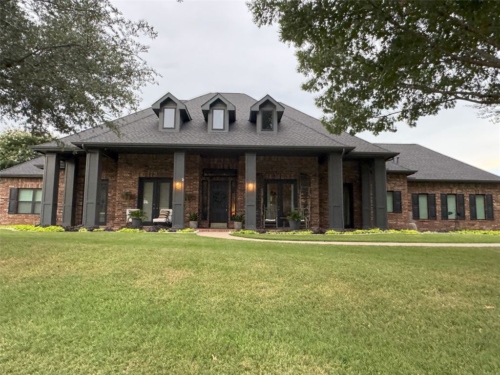 1800 Warwick Crescent Court, Denton, TX 76226