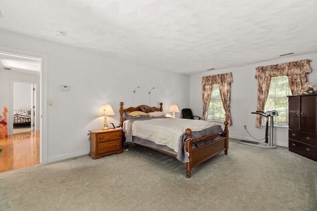 705 Main St, Acton, MA 01720