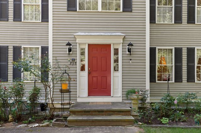 705 Main St, Acton, MA 01720