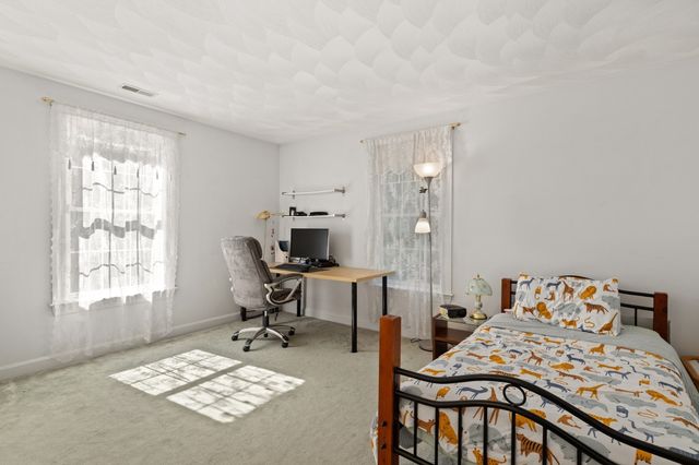705 Main St, Acton, MA 01720