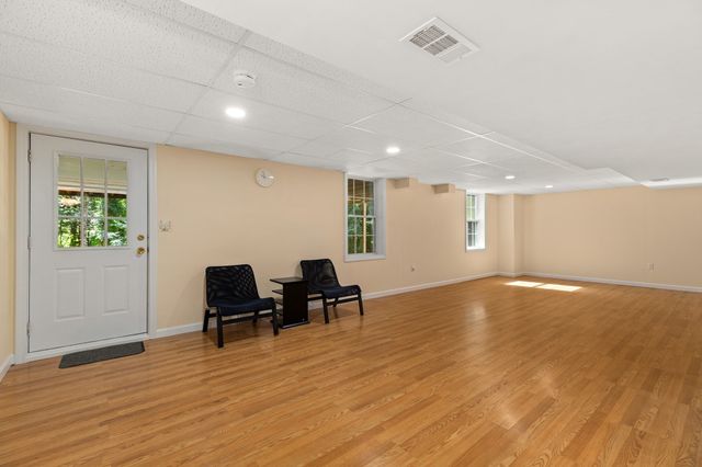 705 Main St, Acton, MA 01720