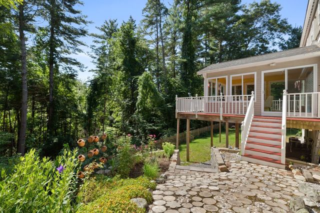 705 Main St, Acton, MA 01720