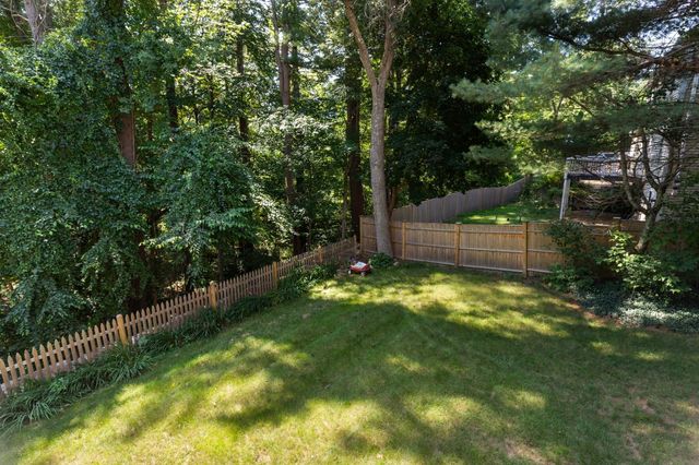 705 Main St, Acton, MA 01720