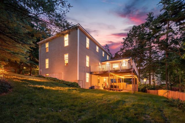 705 Main St, Acton, MA 01720