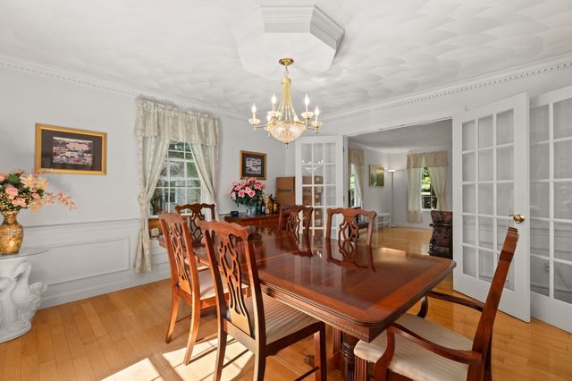 705 Main St, Acton, MA 01720