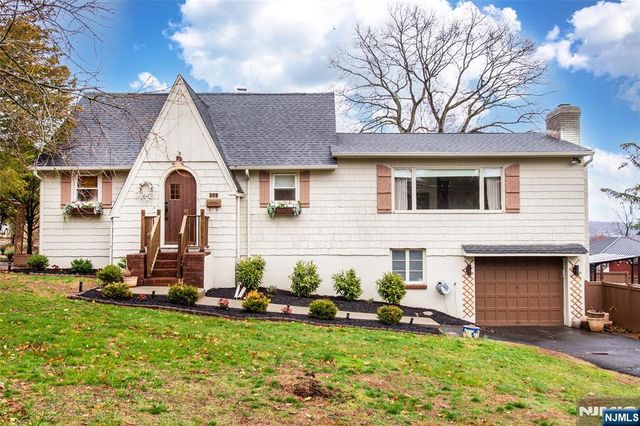 278 French Hill Road, Wayne, NJ 07470