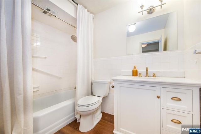 278 French Hill Road, Wayne, NJ 07470