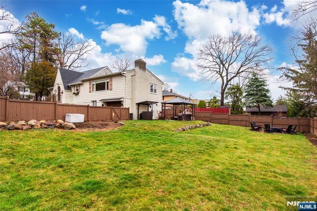 278 French Hill Road, Wayne, NJ 07470