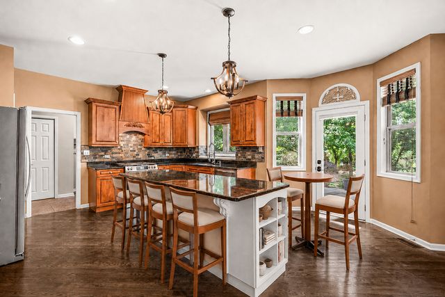 621 Sheffield Circle, Sugar Grove, IL 60554