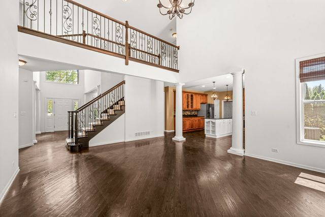 621 Sheffield Circle, Sugar Grove, IL 60554