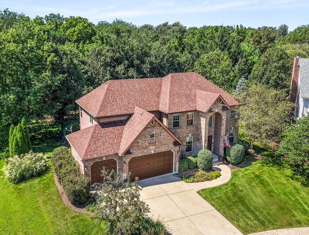 621 Sheffield Circle, Sugar Grove, IL 60554