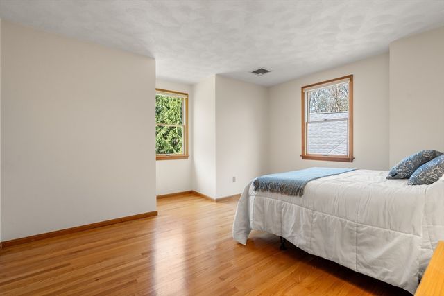 6 Smythe Circle, North Reading, MA 01864