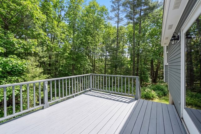 6 Smythe Circle, North Reading, MA 01864