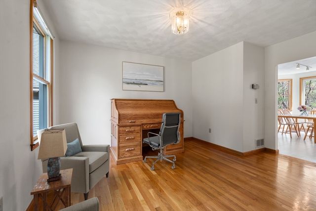 6 Smythe Circle, North Reading, MA 01864