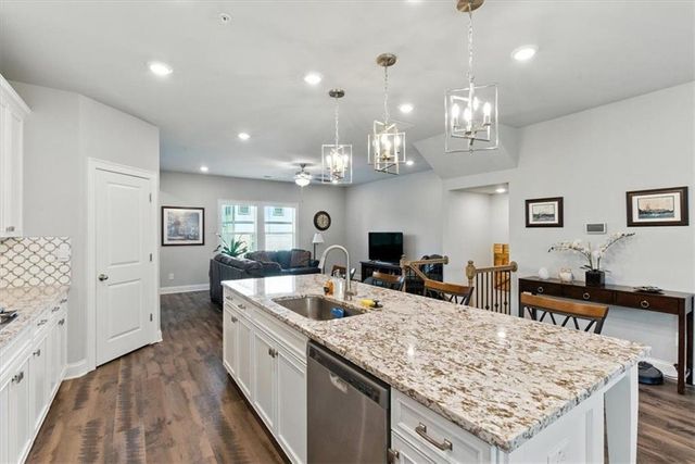 900 Sweetwater Grove, Woodstock, GA 30188