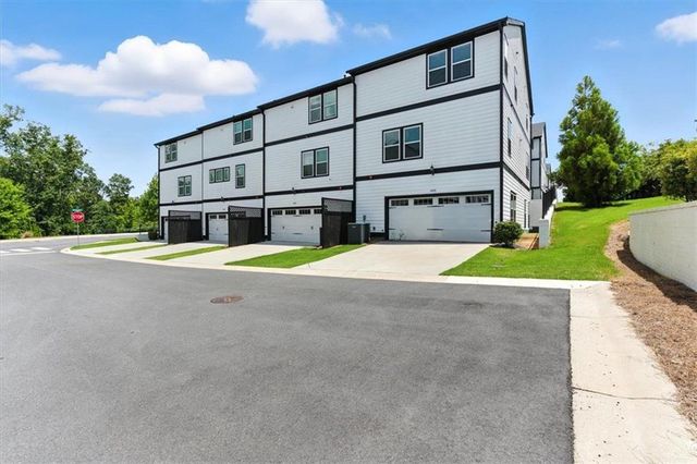 900 Sweetwater Grove, Woodstock, GA 30188