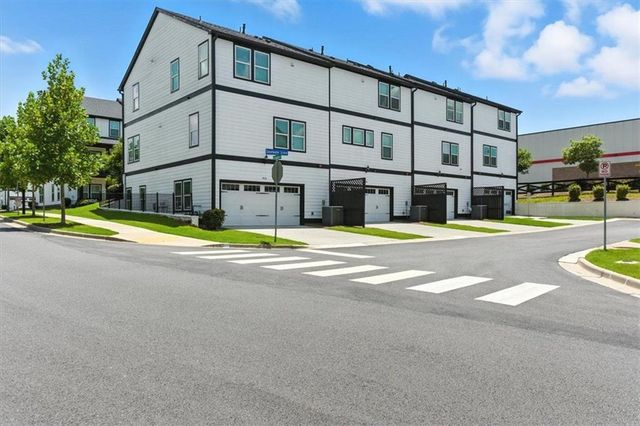 900 Sweetwater Grove, Woodstock, GA 30188