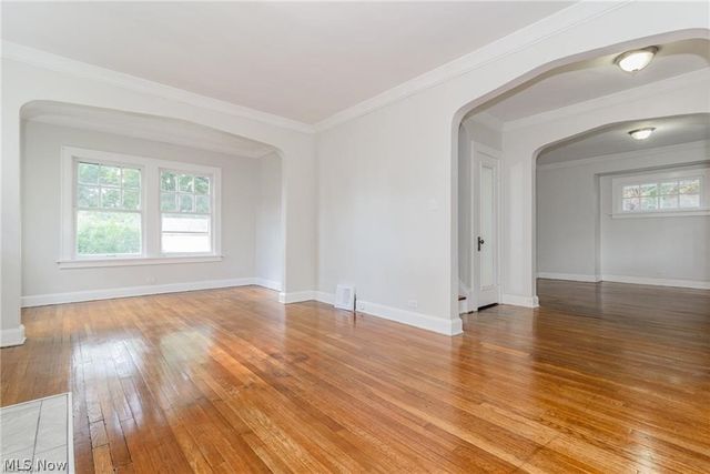 18119 Lake Shore Boulevard, Cleveland, OH 44119
