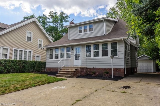 18119 Lake Shore Boulevard, Cleveland, OH 44119