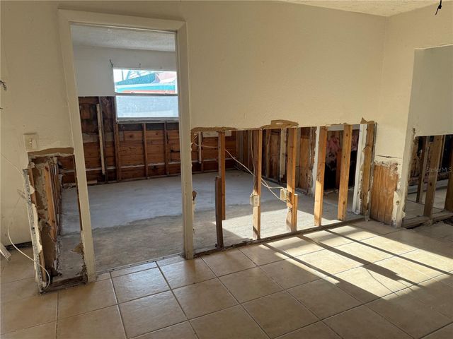 310 79TH AVENUE, St Pete Beach, FL 33706