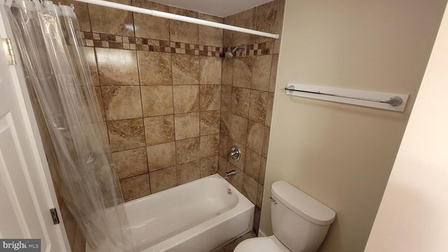 222 STATE ST, Enola, PA 17025